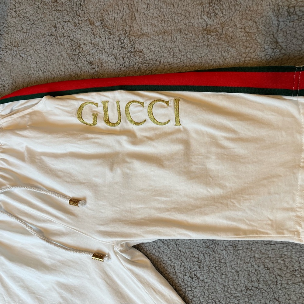 Gucci White Unisex Embroidered T-Shirt & Shorts matching Set ( BOTH PIECES) - Picture 6 of 15